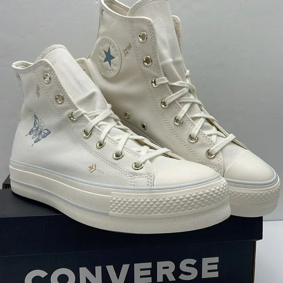 Converse WMNS High-Top Platform Sneakers
CTAS LIFT HI VINTAGE WHITE/COCOON BLUE - Picture 4 of 16